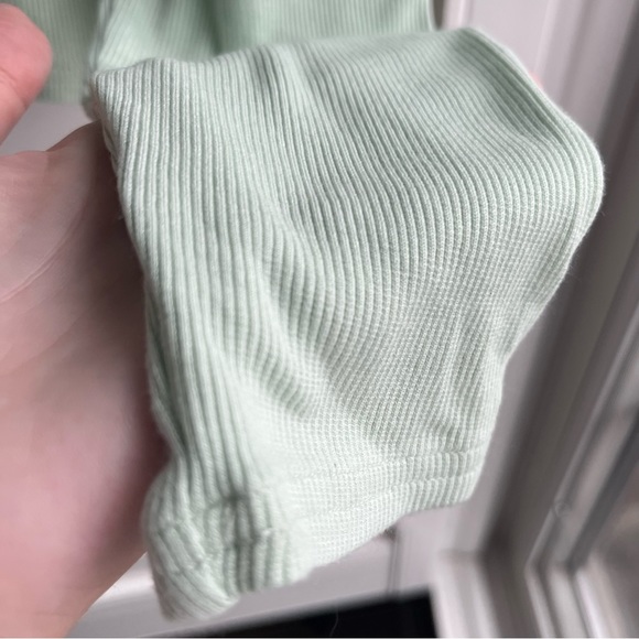 H&M DIVIDED Mint Long Sleeved Ribbed Top - Picture 3 of 5